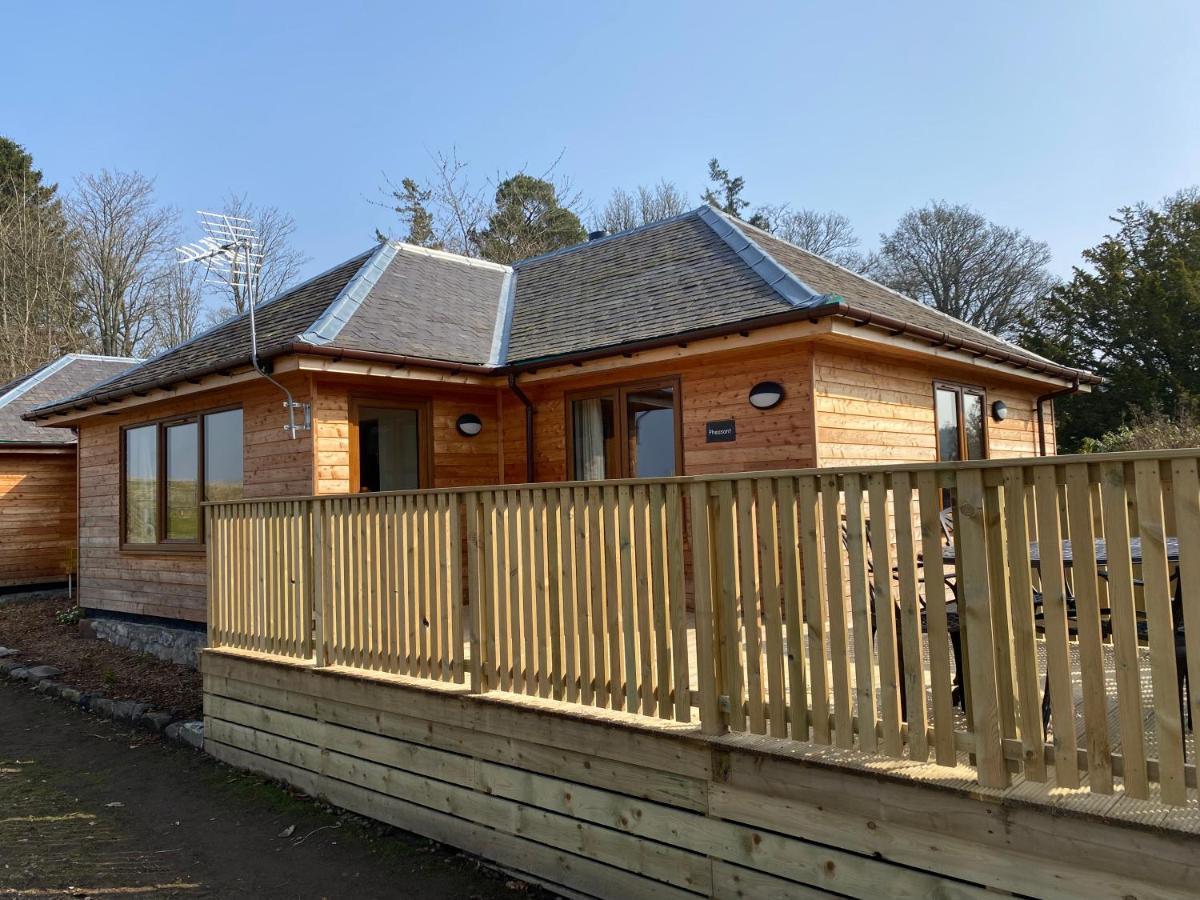 Pheasant Lodge With Hot Tub Forgandenny Exterior photo